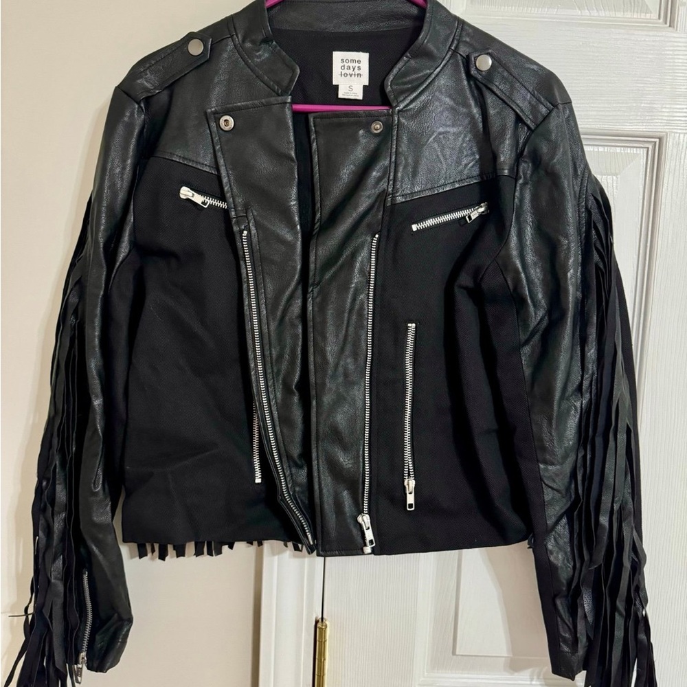 Somedays Lovin Women’s Crop Fringe Leather Jacket
